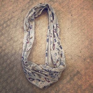 Zara boy’s UFO infinity scarf